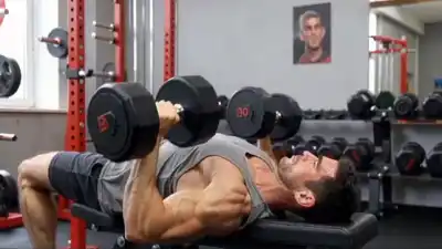 پرس سینه با دمبل