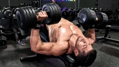 پرس زیر سینه با دمبل